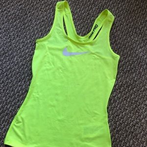 Woman Nike Racerback top